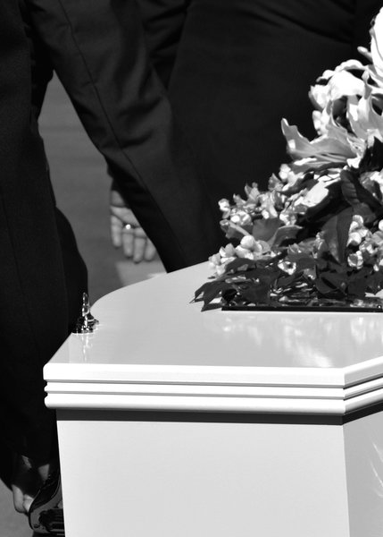 Servicii funerare non stop. Repatrieri.
